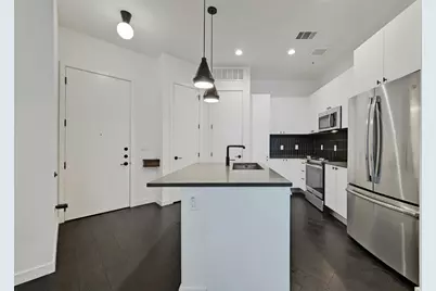 800 Embassy Drive #411, Austin, TX 78702 - Photo 8