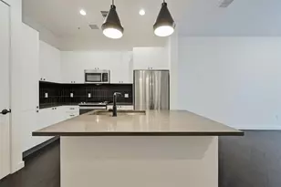 800 Embassy Dr, Austin, TX 78702 - Photo 6