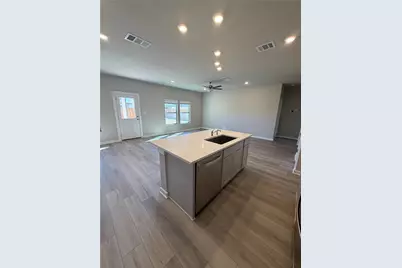 249 Red Tail Hawk Lane, Cedar Creek, TX 78612 - Photo 4