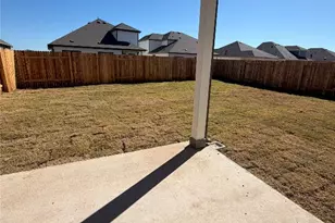 249 Red Tail Hawk Ln, Cedar Creek, TX 78612 - Photo 14