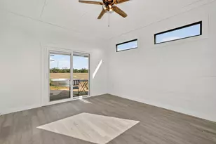 111 Starlight Path, Red Rock, TX 78662 - Photo 30