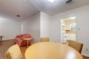 607 Bellevue Pl, Austin, TX 78705 - Photo 12