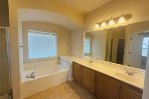 3932 Links Ln, Round Rock, TX 78664 - Photo 10