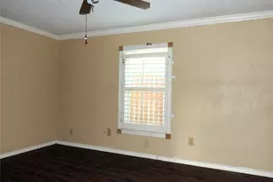 133 Hillcrest Dr, Luling, TX 78648 - Photo 14