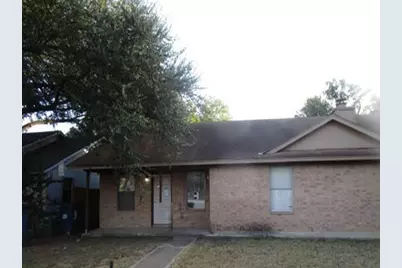 2001 E Stassney Lane, Austin, TX 78744 - Photo 1