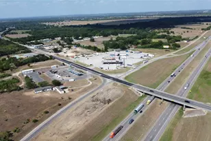 1951 South Magnolia, Luling, TX 78648 - Photo 10