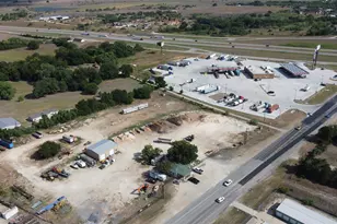 1951 South Magnolia, Luling, TX 78648 - Photo 6