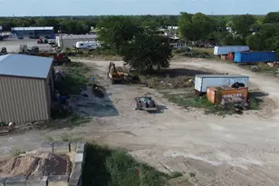 1951 South Magnolia, Luling, TX 78648 - Photo 20