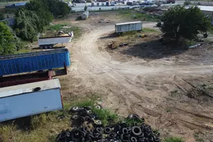 1951 South Magnolia, Luling, TX 78648 - Photo 16