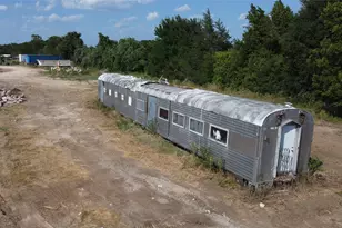 1951 South Magnolia, Luling, TX 78648 - Photo 18