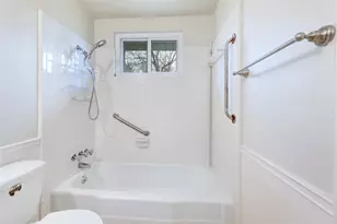 2713 Friar Tuck Ln, Austin, TX 78704 - Photo 16