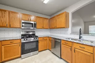 124 Steven St, Hutto, TX 78634 - Photo 12
