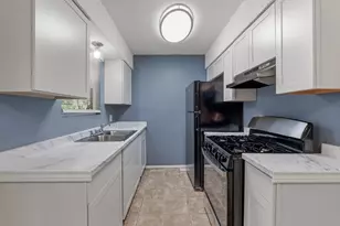 1107 Gardner Cove, Austin, TX 78721 - Photo 8