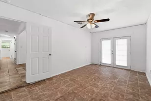 1107 Gardner Cove, Austin, TX 78721 - Photo 10