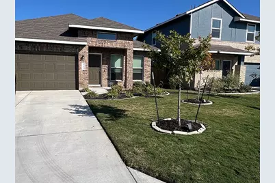 640 The Ugly Way, Jarrell, TX 76537 - Photo 2