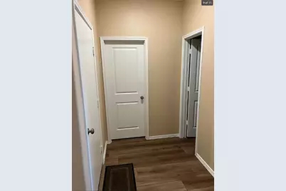 640 The Ugly Way, Jarrell, TX 76537 - Photo 8