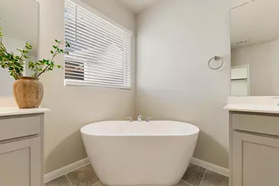 137 Broken Oak Drive, Liberty Hill, TX 78642 - Photo 14