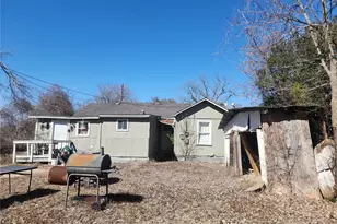 1006 Proctor St, Lockhart, TX 78644 - Photo 24