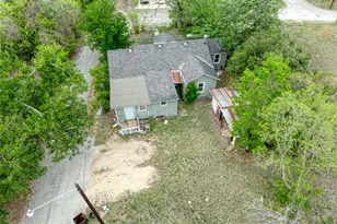 1006 Proctor St, Lockhart, TX 78644 - Photo 14