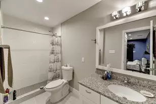 935 La Posada Dr, Austin, TX 78752 - Photo 16