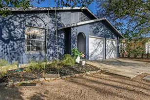 11010 Prairie Dove Cir, Austin, TX 78758 - Photo 2