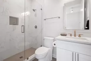 2912 E 13th St, Austin, TX 78702 - Photo 16