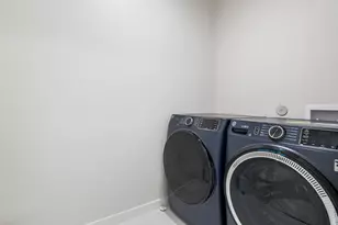 2912 E 13th St, Austin, TX 78702 - Photo 24