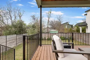 2912 E 13th St, Austin, TX 78702 - Photo 38