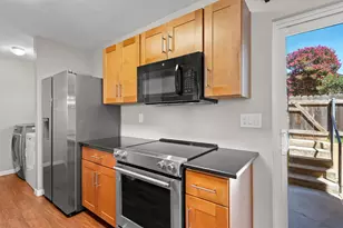 1015 E Yager Ln, Austin, TX 78753 - Photo 10