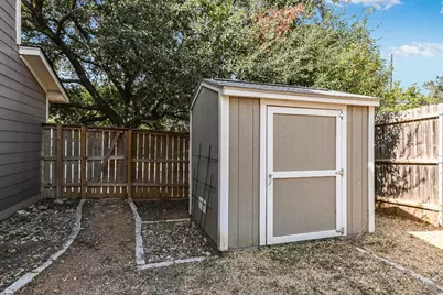 1193 Curve Street, Austin, TX 78702 - Photo 18