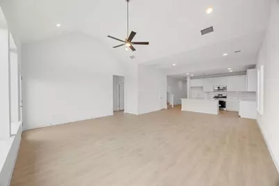 106 Divisadero Drive, Hutto, TX 78634 - Photo 6