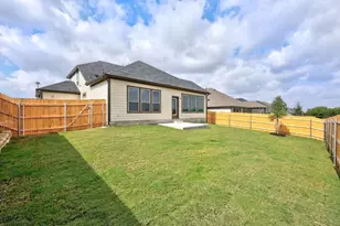 106 Divisadero Dr, Hutto, TX 78634 - Photo 32