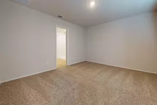 914 Indian Wy, Seguin, TX 78155 - Photo 18