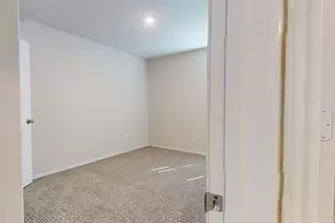 914 Indian Wy, Seguin, TX 78155 - Photo 12