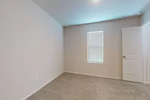 914 Indian Wy, Seguin, TX 78155 - Photo 16