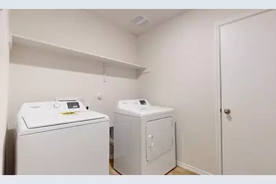 914 Indian Way, Seguin, TX 78155 - Photo 10