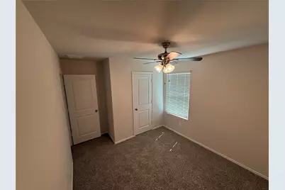 914 Indian Way, Seguin, TX 78155 - Photo 12