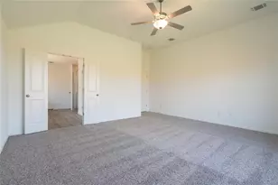 113 Caterpillar Dr, Georgetown, TX 78628 - Photo 10