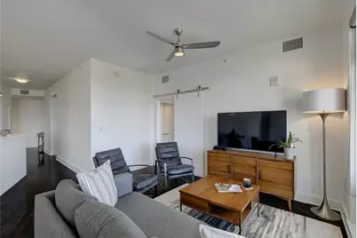 603 Davis Street #1011, Austin, TX 78701 - Photo 6