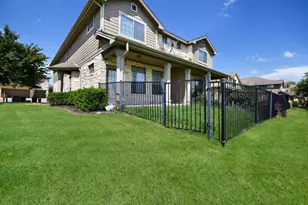 9201 Brodie Ln, Austin, TX 78748 - Photo 28