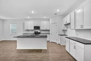 14124 Edna Maxine Walk, Del Valle, TX 78617 - Photo 2
