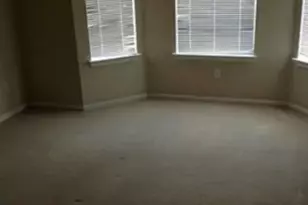 811 Shadow Creek Blvd, Buda, TX 78610 - Photo 12