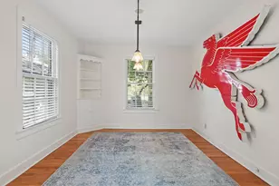 702 E 45th 1/2 St, Austin, TX 78751 - Photo 6