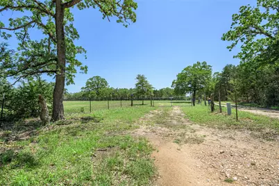 4638 Red Hollow Lane Lane, Smithville, TX 78957 - Photo 10