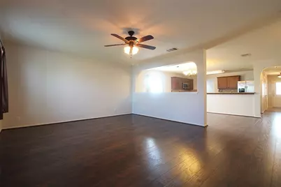 128 Challenger, Kyle, TX 78640 - Photo 8