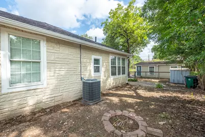2100 E 2nd Street, Austin, TX 78702 - Photo 20