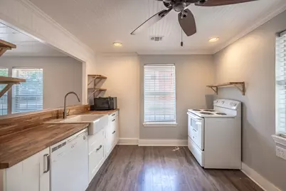 2100 E 2nd Street, Austin, TX 78702 - Photo 8