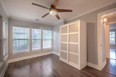 2100 E 2nd Street, Austin, TX 78702 - Photo 12