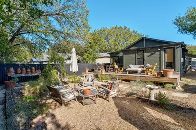 1110 Christie Drive, Austin, TX 78721 - Photo 22