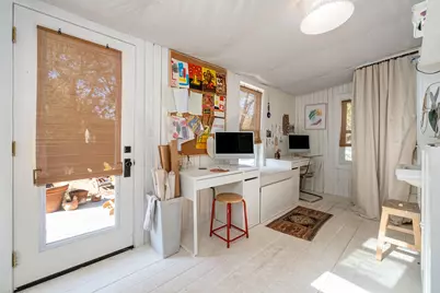 1110 Christie Drive, Austin, TX 78721 - Photo 18